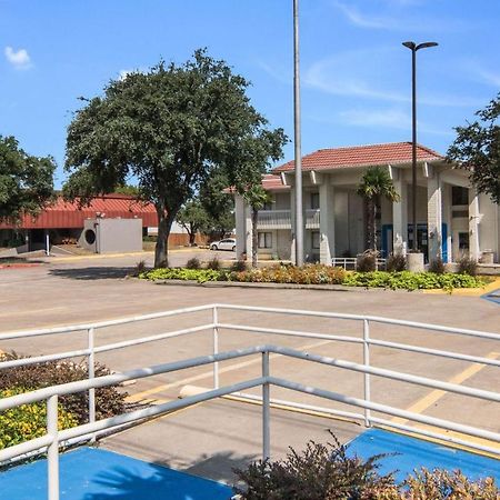 Motel 6-Addison, Tx - Dallas Exterior foto